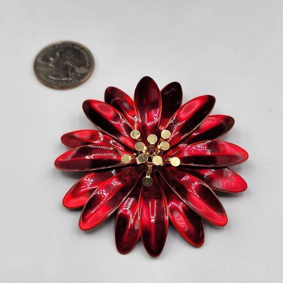 Red & gold flower brooch - Picture 2 of 3